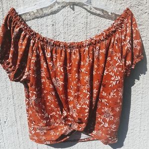 Persaya| Off the Shoulder Floral Cropped Shirt